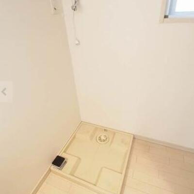 
						室内洗濯機置場