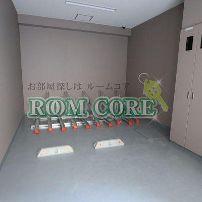 
						共用施設