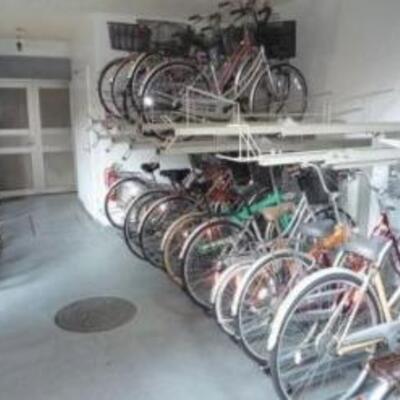 
						共用施設
