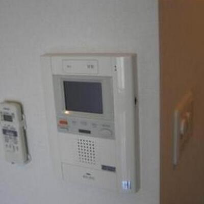 
						インターホン