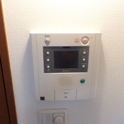 
						モニター