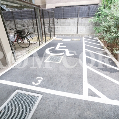 
						共用施設