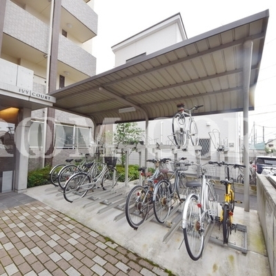 
						共用施設