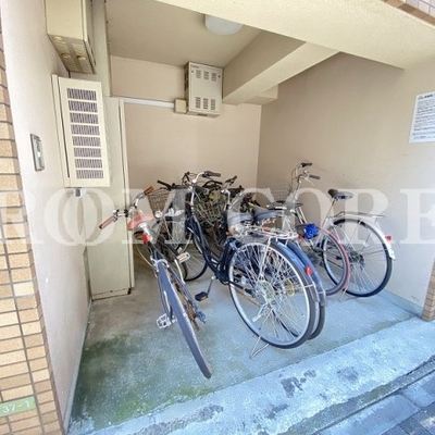 
						共用施設