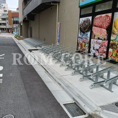 
						共用施設