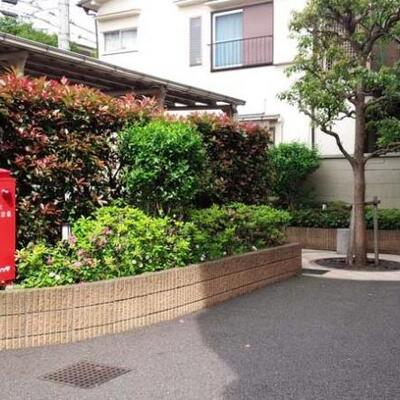 
						共用施設