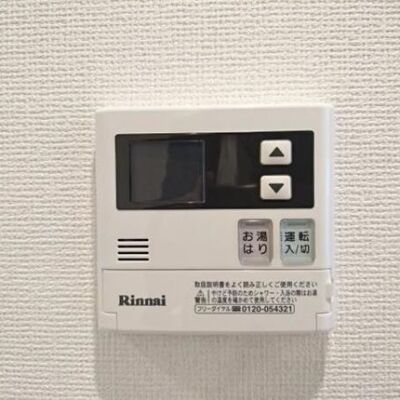 
						モニタ付きインターフォン