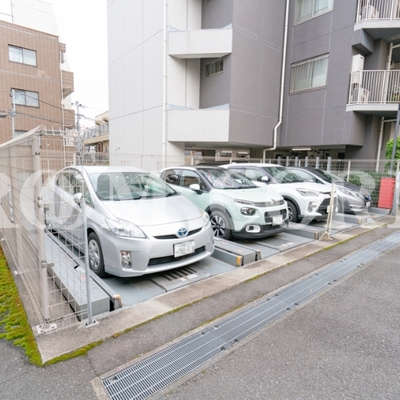 
						共用施設