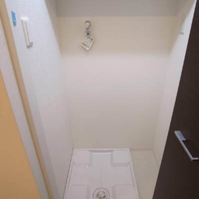 
						室内洗濯機置場