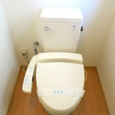 
						トイレ