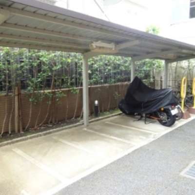 
						共用施設