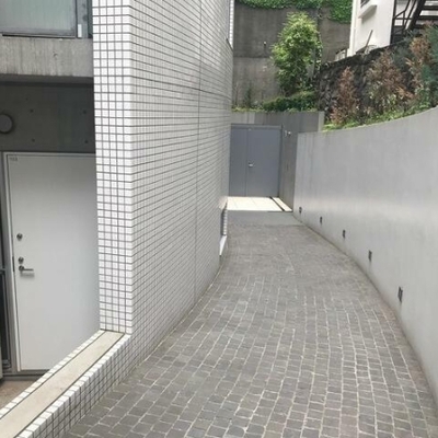 
						共用施設