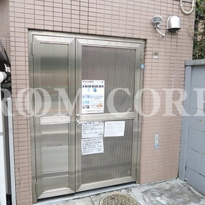 
						共用施設