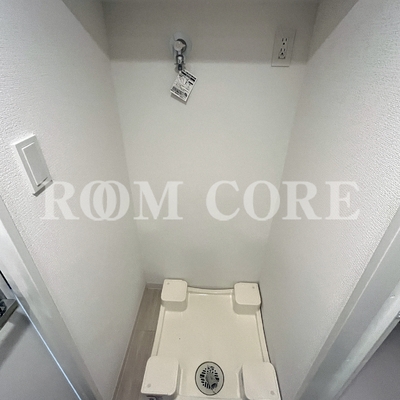 
						洗濯機置場