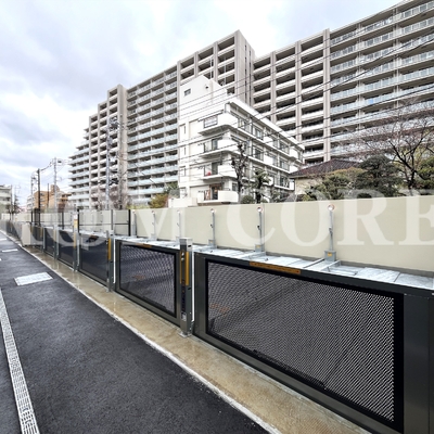 
						共用施設