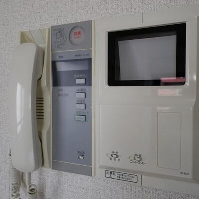 
						TVモニタ付きインターホン