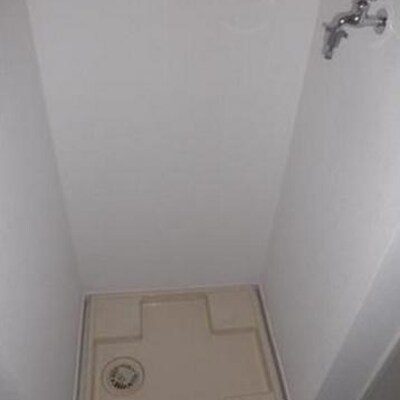 
						洗濯機置き場
