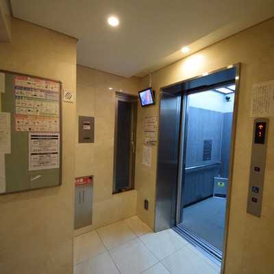 
						共用施設