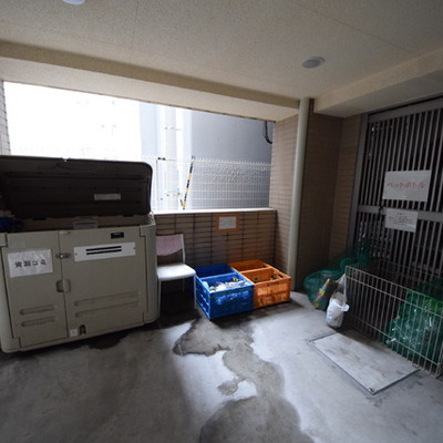 
						共用施設