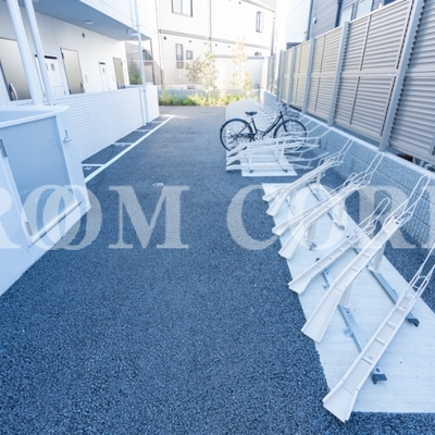 
						共用施設