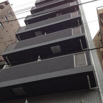 ジェノヴィア西新宿グリーンウォール
