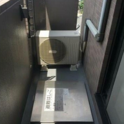 
						バルコニー