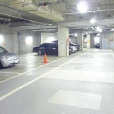 
						共用施設　駐車場