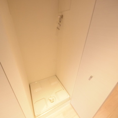 
						室内洗濯機置場