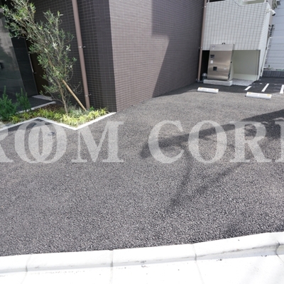 
						共用施設