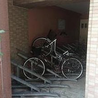 
						共用施設