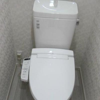 
						トイレ