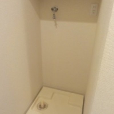
						室内洗濯置場
