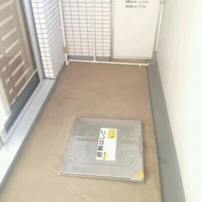 
						バルコニー