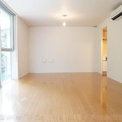 
						室内　その他