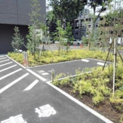 
						駐車場　共用施設