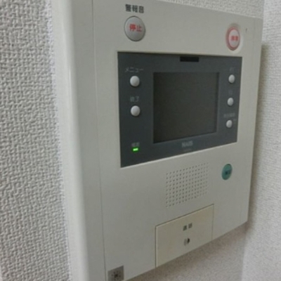 
						モニター
