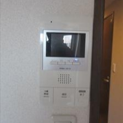 
						インターホン