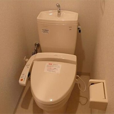 
						トイレ