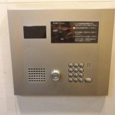 
						オートロック