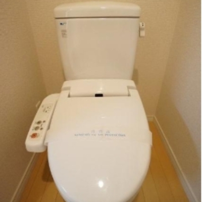
						トイレ
