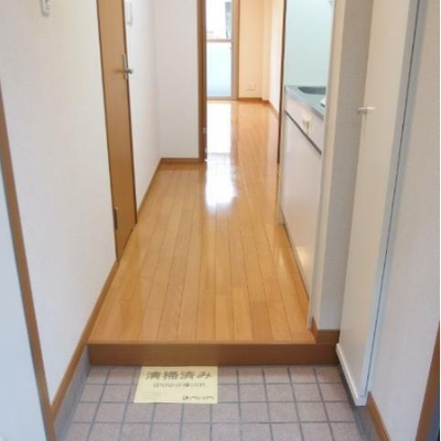 
						室内