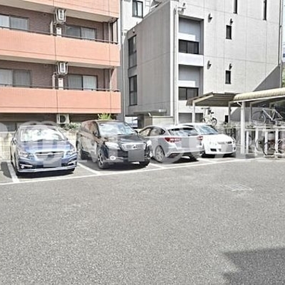 
						共用施設