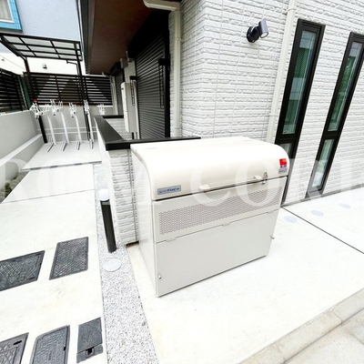
						共用施設