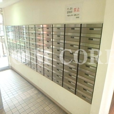 
						共用施設