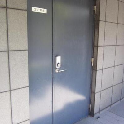 
						共用施設
