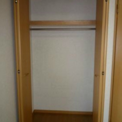 
						クローゼット