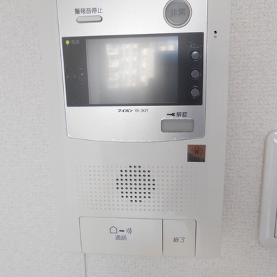 
						モニター