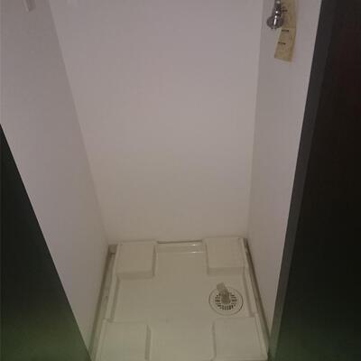 
						洗濯機置場