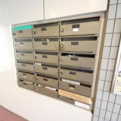 
						共用施設