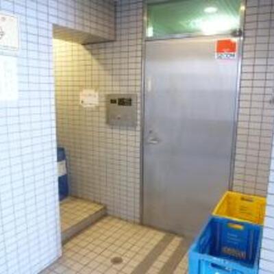 
						共用施設